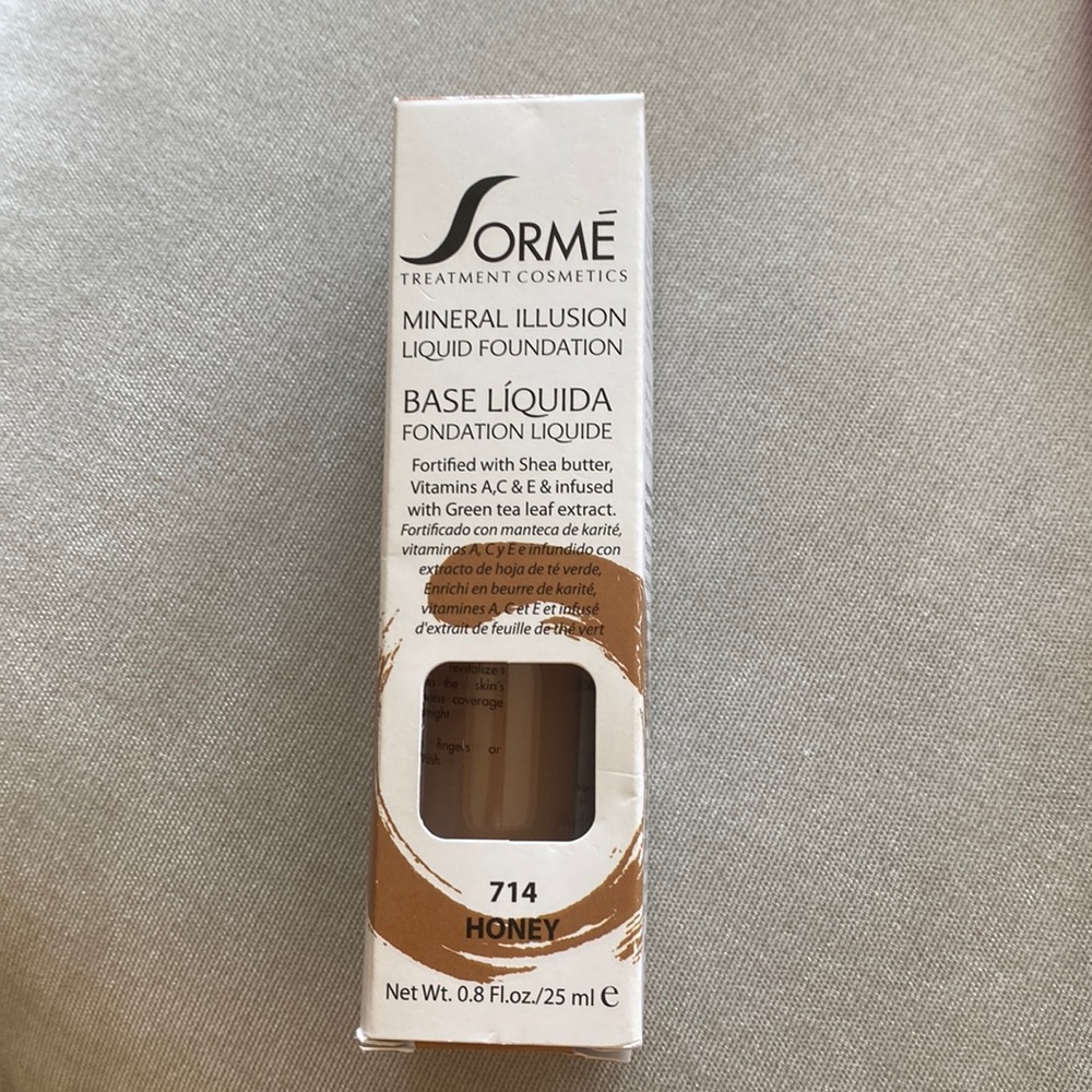 NIB Mineral IllusionOil Free Foundation honey 714
